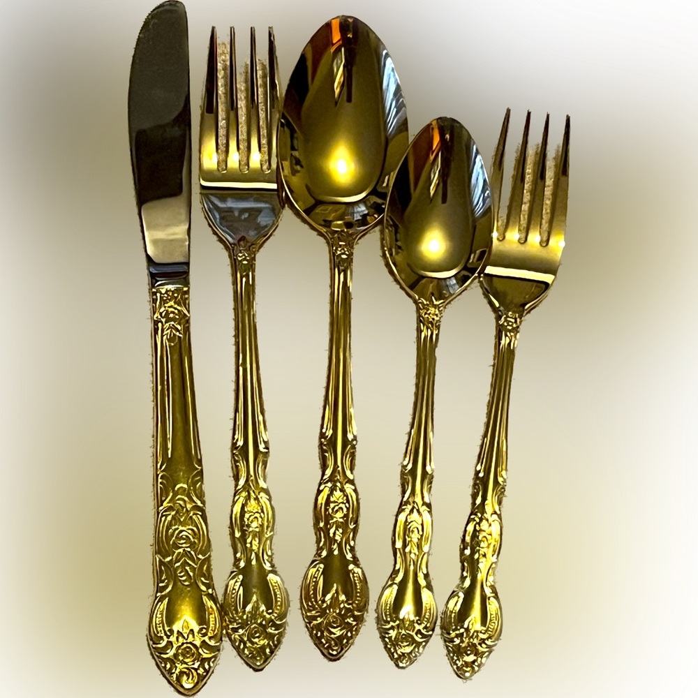 24 KARAT GOLD PLATED ROSES KOREA 5 pc place setting flatware KNIFE FORKS SPOONS